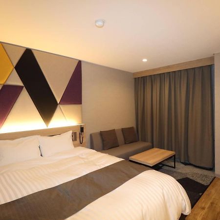 Kohoku Hotel สึชิอุระ ภายนอก รูปภาพ